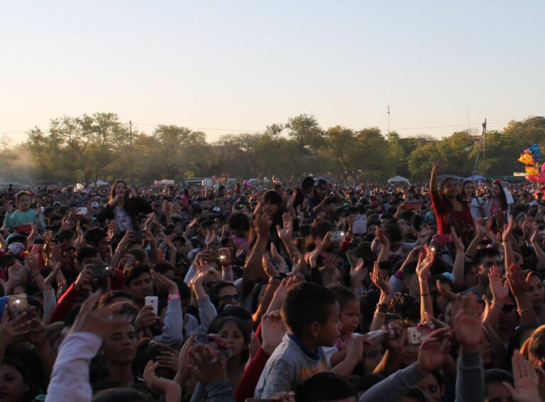 Magui Olave y Chipote en la Fiesta de la Primavera de Cruz Del Eje